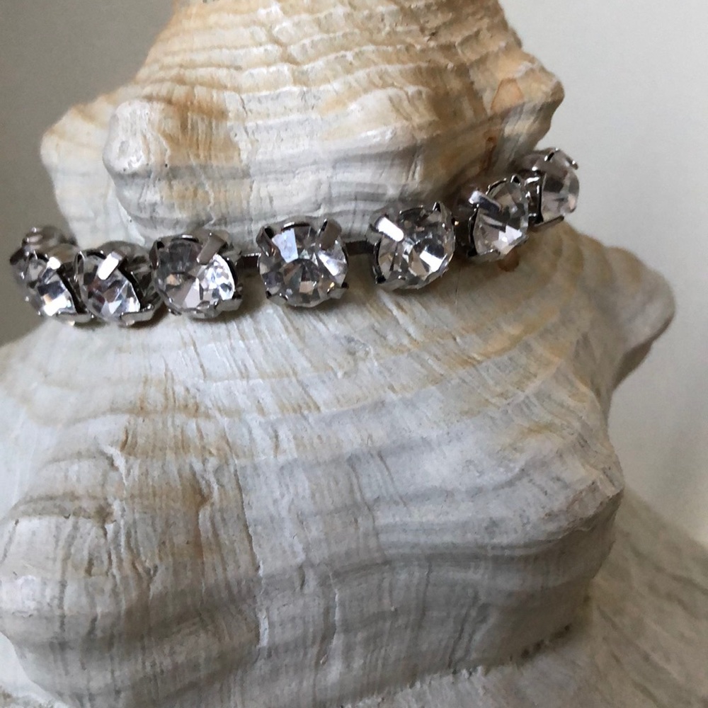 Pretty rhinestone and silver tone bracelet